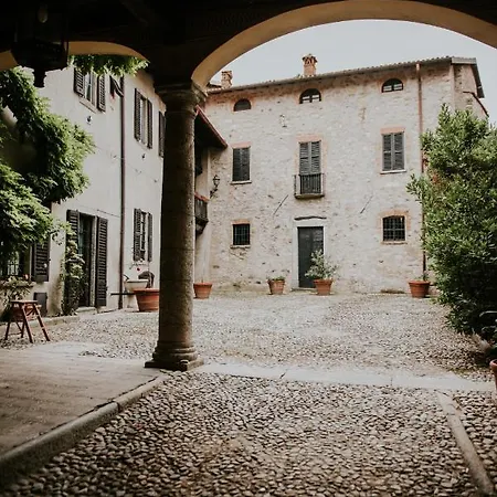 Corte Bonetti - Alloggio D'Epoca Nel Triangolo Lariano *